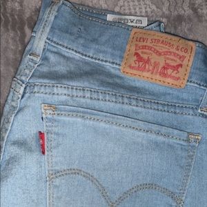 Levi jeans